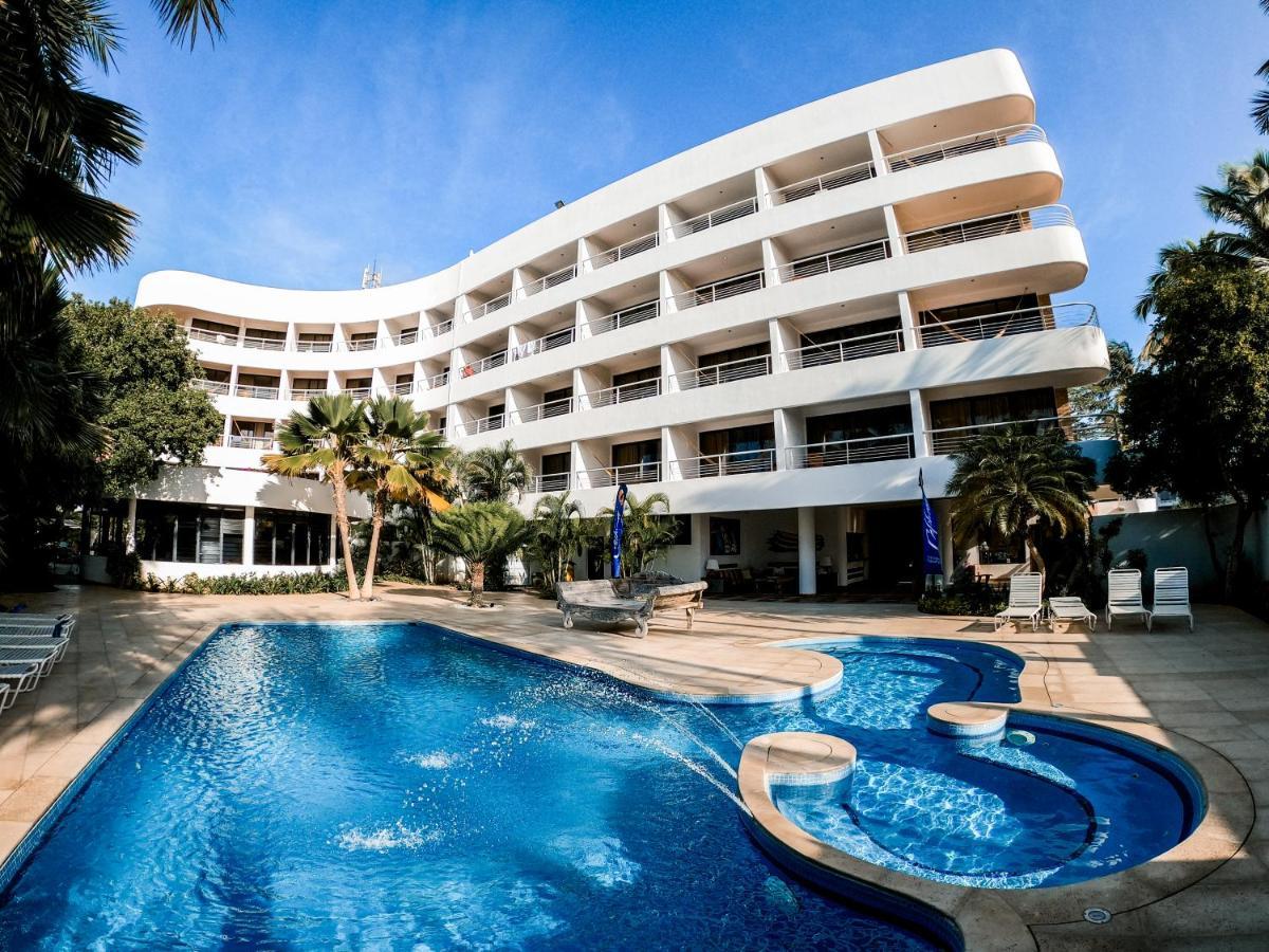 Hotel California Playa El Yaque Екстериор снимка