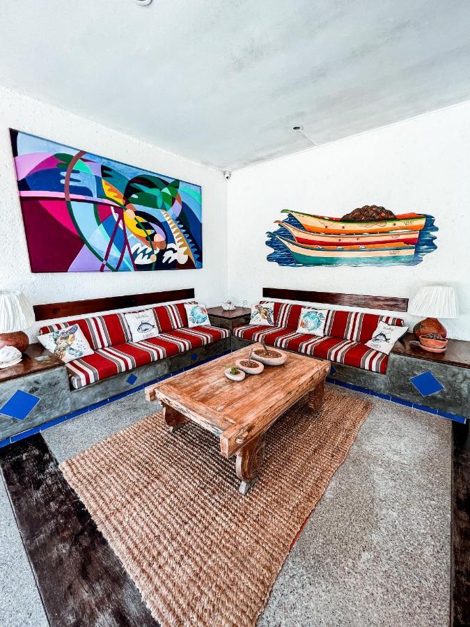 Hotel California Playa El Yaque Екстериор снимка